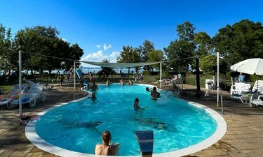 Camping Aranypart Camping & Apartments