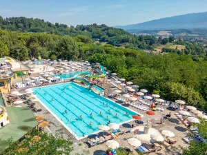 Camping hu Norcenni Girasole village